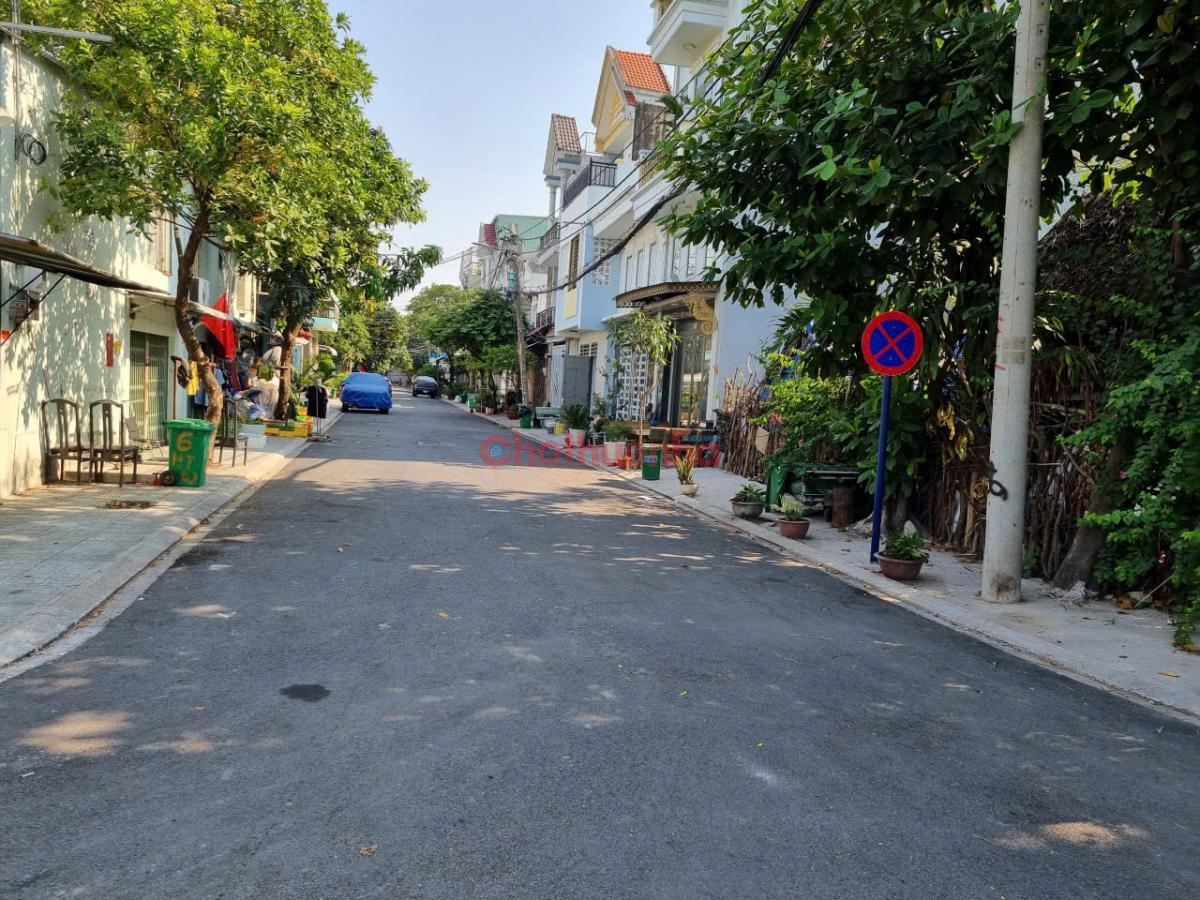 Cho thuê căn hộ mặt tiền hơn 70m2 tại Quận 12