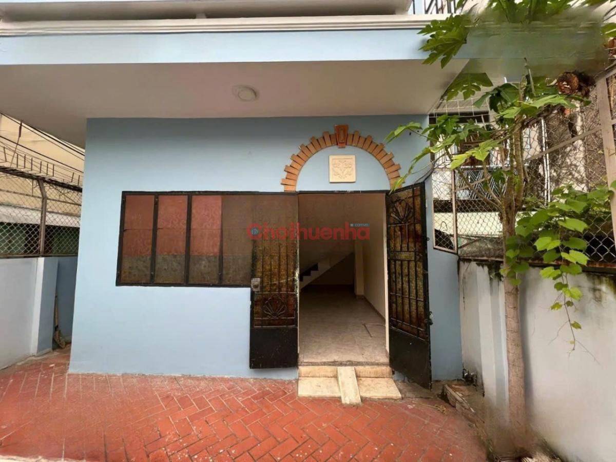 CHI THUÊ NHÀ NGUYÊN CĂN ĐƯỜNG CMT8 QUẬN 10