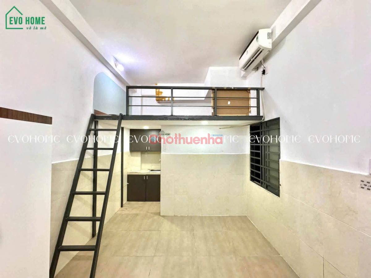 Cho thuê phòng đường Bùi Văn Ba, phòng rộng có gác lửng