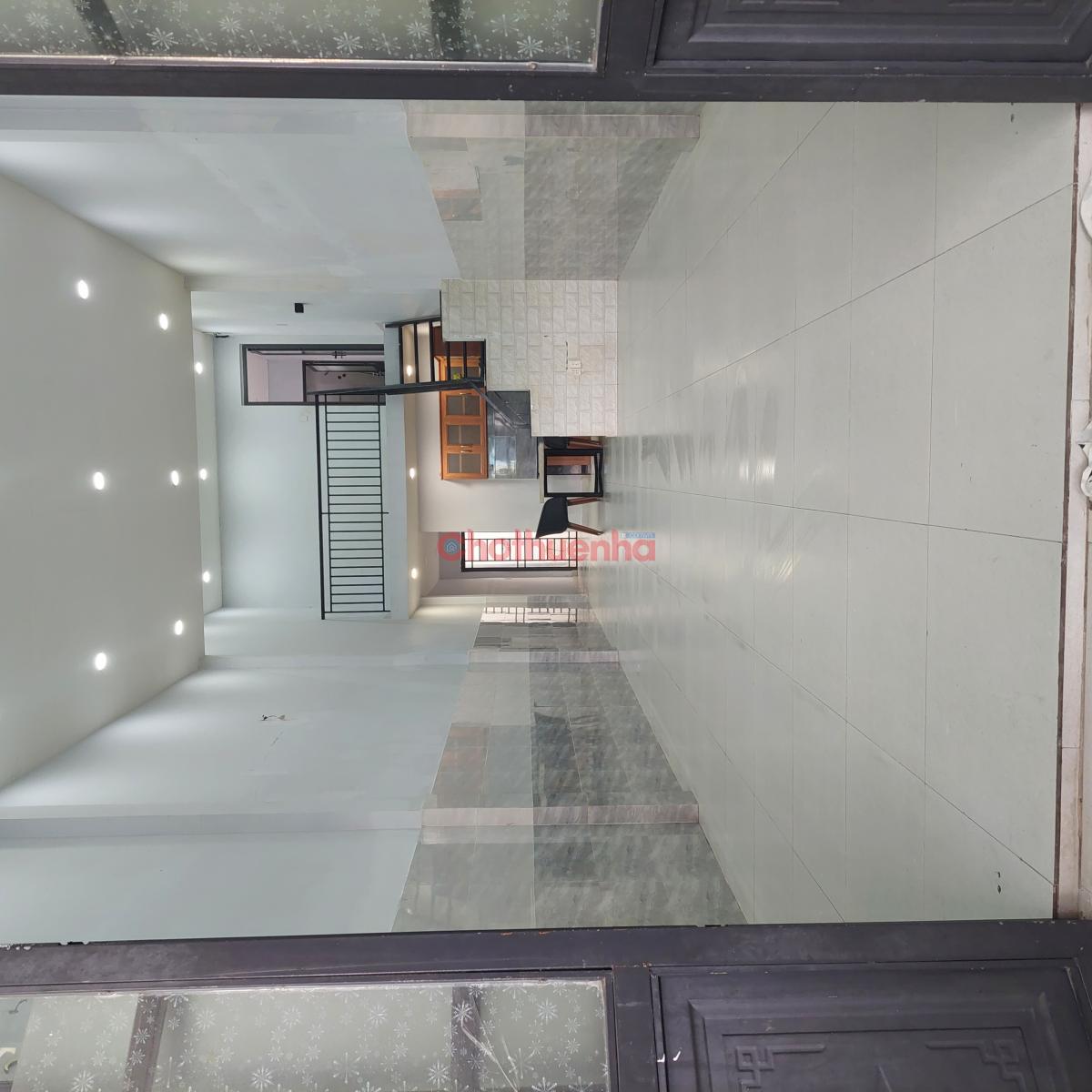 Cho thuê nhà mặt tiền đường