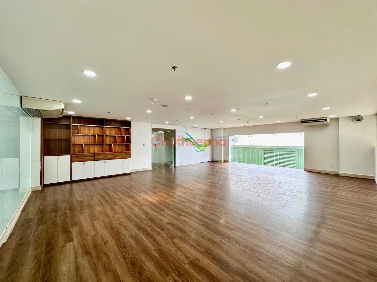 CHO THUÊ VĂN PHÒNG TRỆT + LỬNG THẢO ĐIỀN, QUẬN 2 – DIỆN TÍCH 300M² – DỄ NHẬN DIỆN