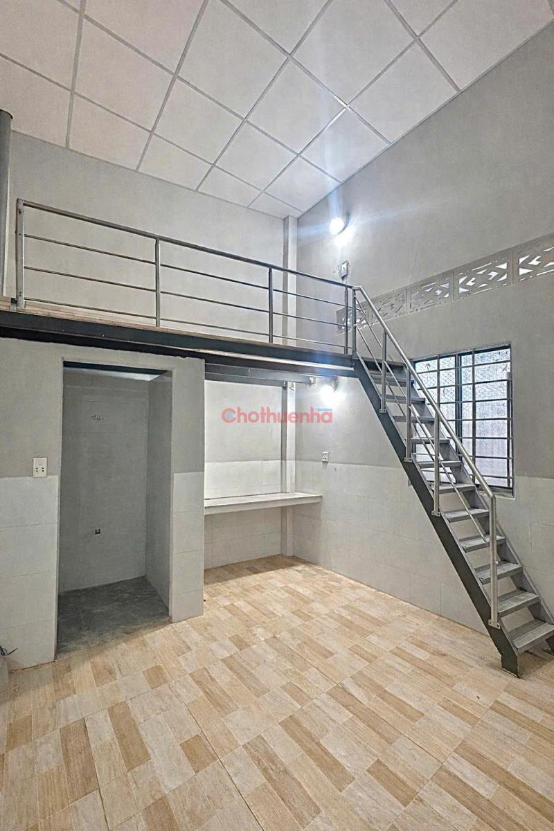 Cho thuê phòng đường Lê Văn Lương - có Gác trần cao