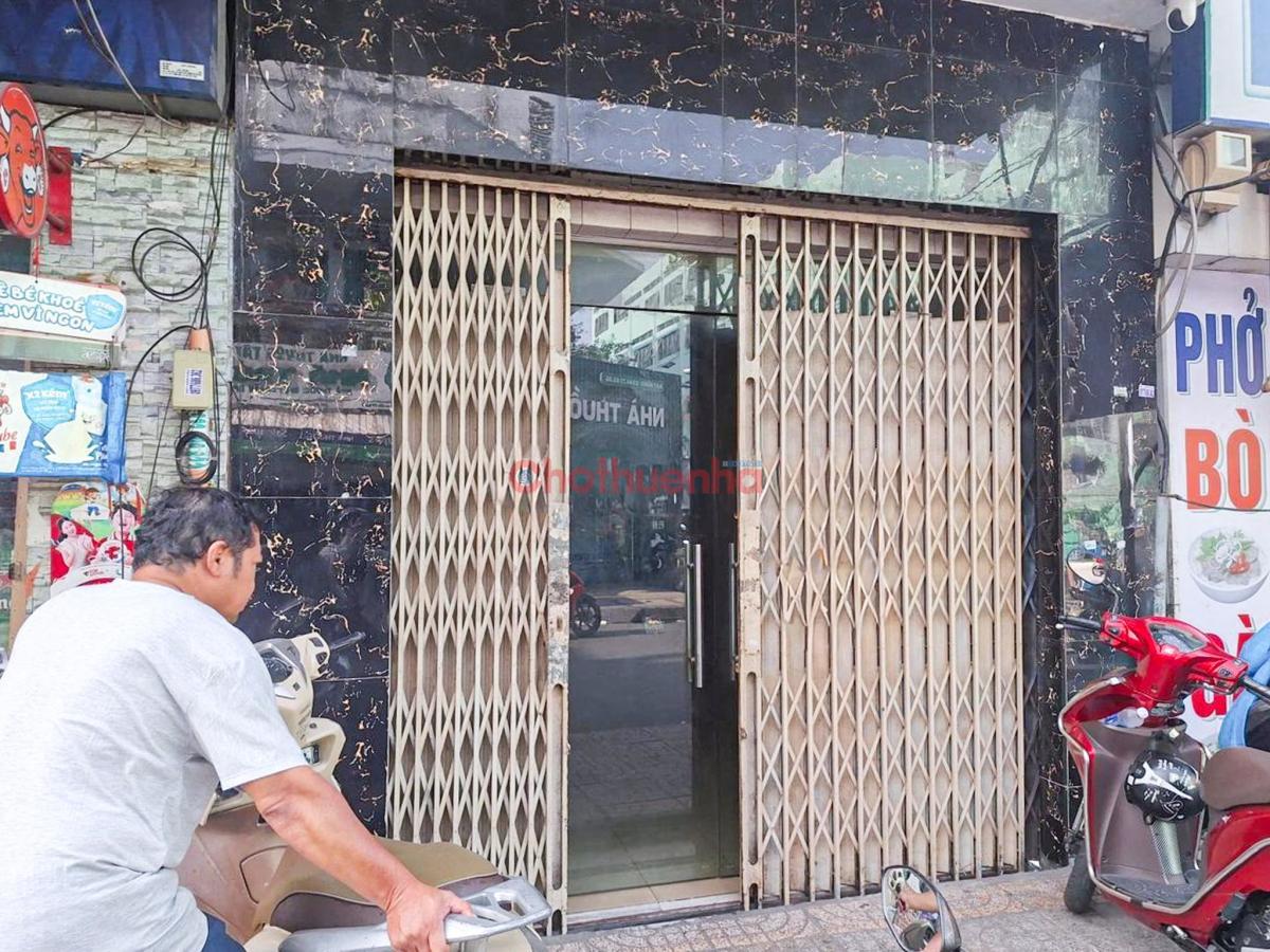 CHO THUÊ MẶT BẰNG TRỆT – TRẦN HƯNG ĐẠO, QUẬN 5 | DTSD ~ 48m2