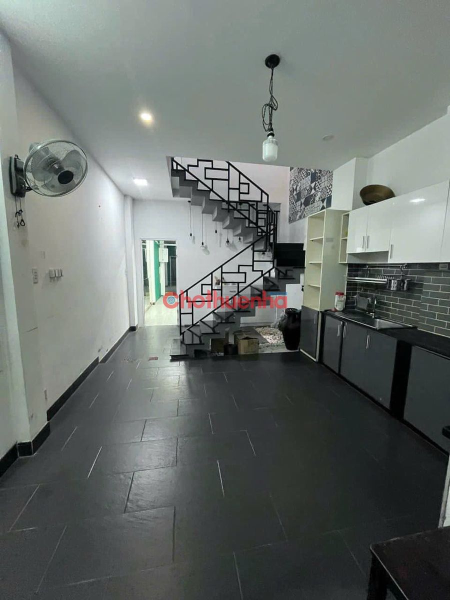 CHO THUÊ NHÀ NGUYÊN CĂN LÊ VĂN SỸ Q3 - HẺM XE HƠI 4PN RIÊNG BIỆT 