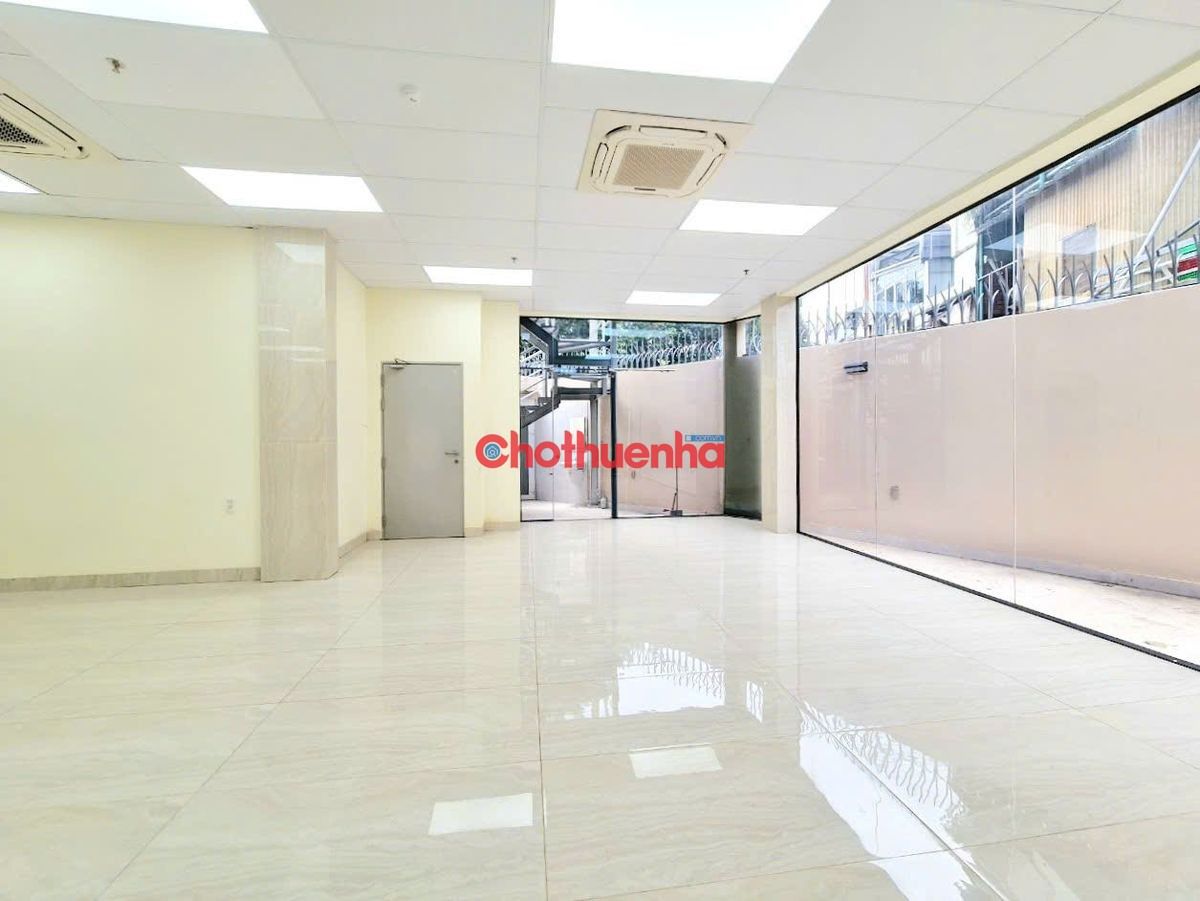 CHO THUÊ SÀN MẶT TIỀN TRẦN QUANG KHẢI TÂN ĐỊNH Q1 - DTSD 110M2 - CÓ HẦM
