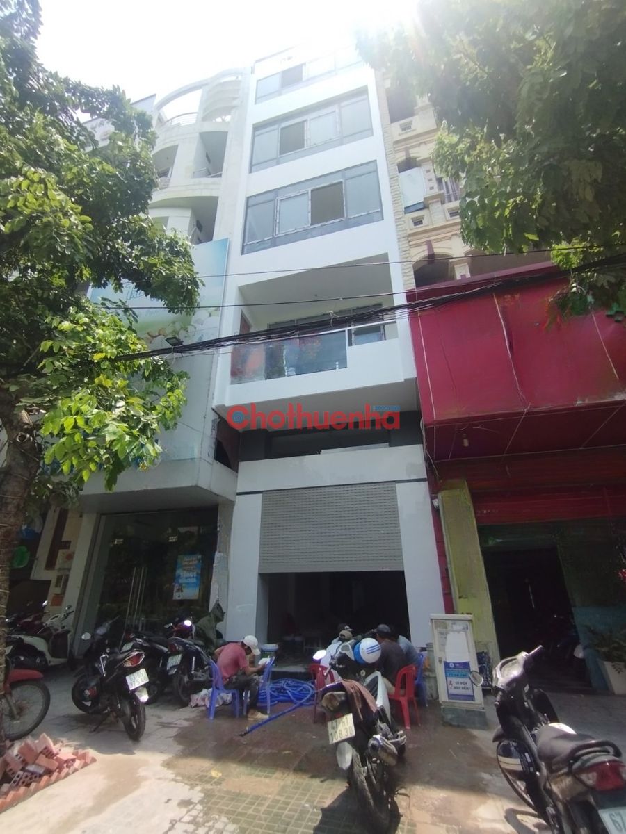 CHO THUÊ MẶT TIỀN PHAN XÍCH LONG PHÚ NHUẬN - NHÀ MỚI CÓ THANG MÁY - 9 PHÒNG 9WC