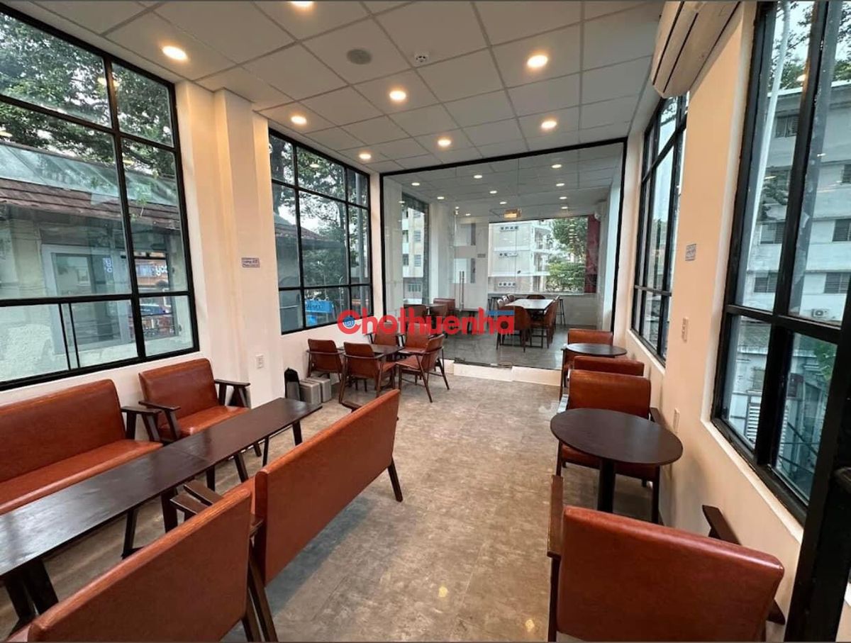 Cho thuê nhà - mặt tiền đường Nguyễn Trãi, phường 2, quận 5