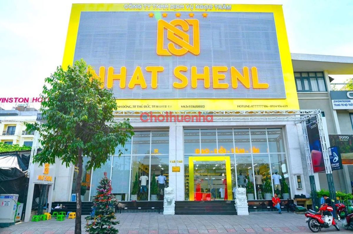 Cho thuê nhà nguyên căn mặt tiền đường Phạm Văn Đồng, Phường Linh Đông, Quận Thủ Đức.
