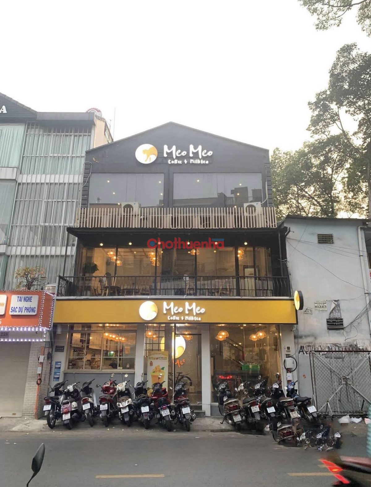 Cho thuê nhà mặt tiền Nguyễn Biểu, Phường 2, Quận 5  Ngang 8M