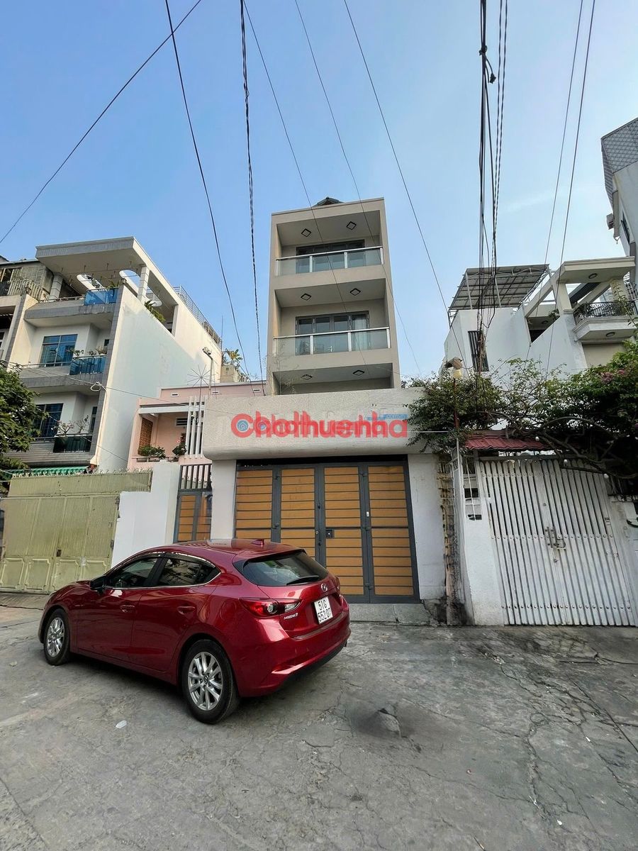 Cho thuê nhà nguyên căn đường Trần Huy Liệu, Quận Phú Nhuận - DT: 4.5x25m, 360m2 DTSD.