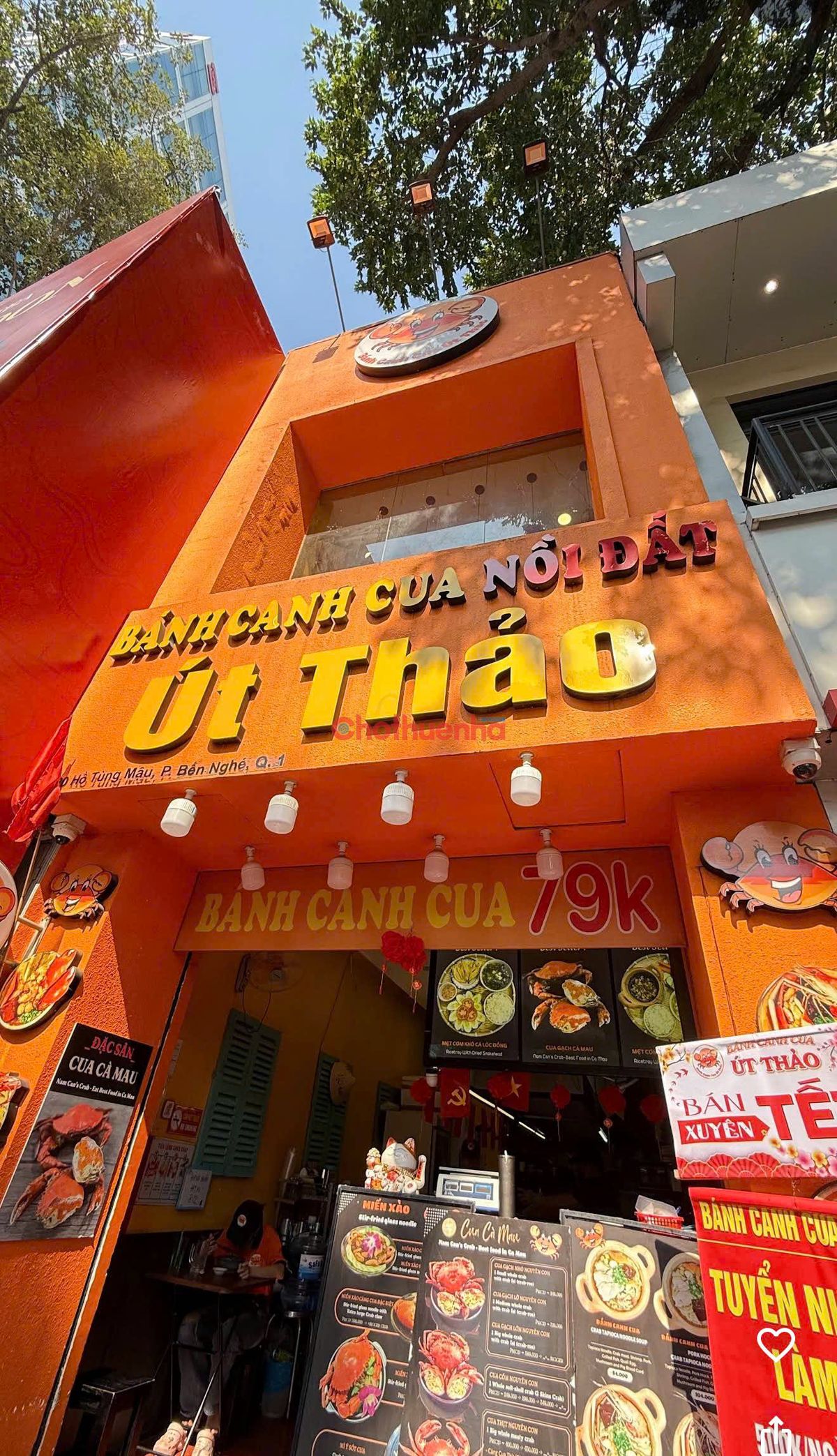 CHO THUÊ NHÀ MẶT TIỀN 120 HỒ TÙNG MẬU, P. BẾN NGHÉ, QUẬN 1 – VỊ TRÍ VÀNG TRUNG TÂM