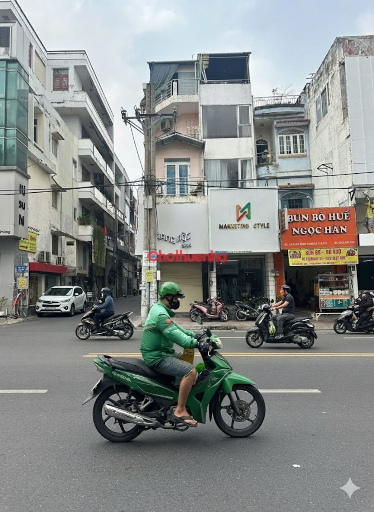 Cho thuê nhà mặt tiên Phan Đình Phùng - Phú Nhuận - 3 lầu - Gía chỉ 2x triệu