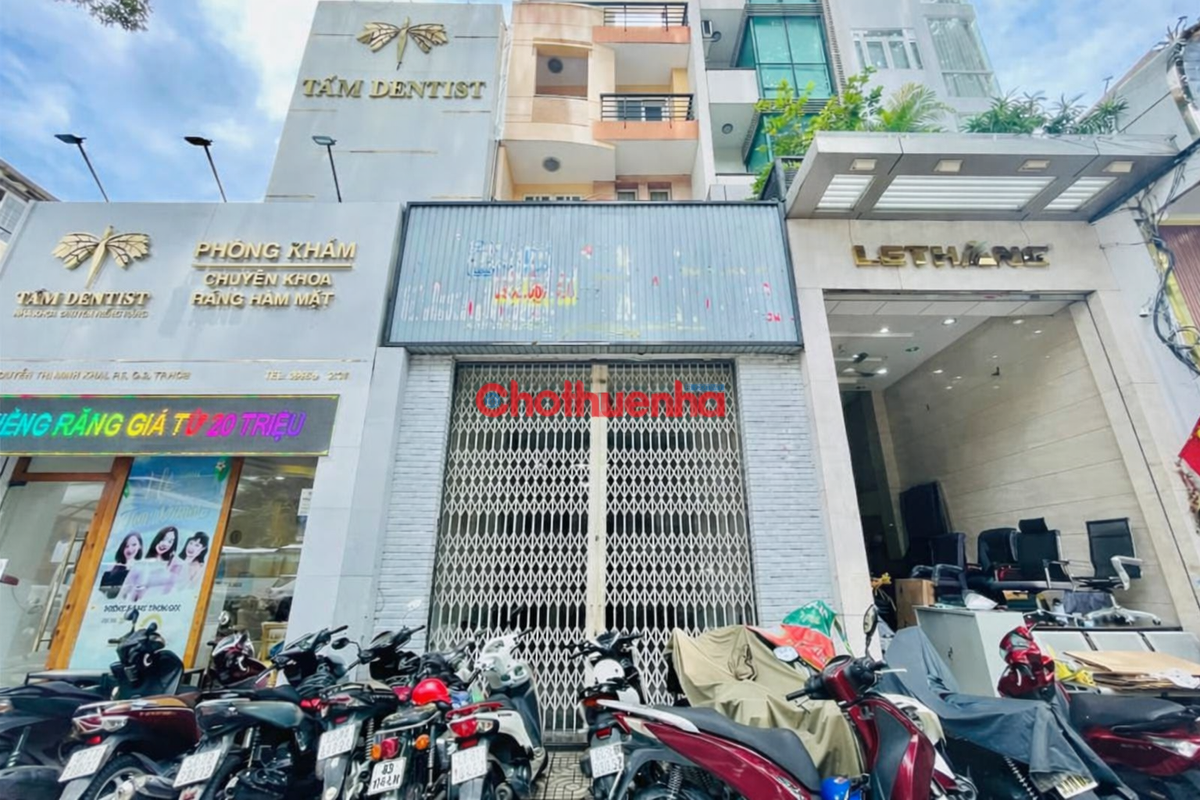 Cho thuê nhà nguyên căn tại địa chỉ 296 Nguyễn Thị Minh Khai, Quận 3, DT: 4.6x20m