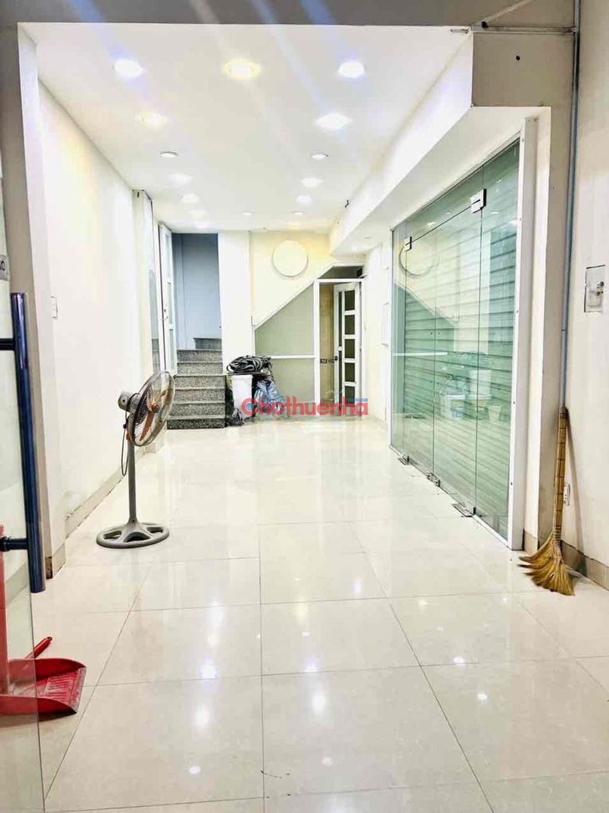 CHO THUÊ NHÀ GÓC 2 MẶT TIỀN – NGUYỄN ĐÌNH CHIỂU, QUẬN 3. GIÁ CHỈ 32 TRIỆU.