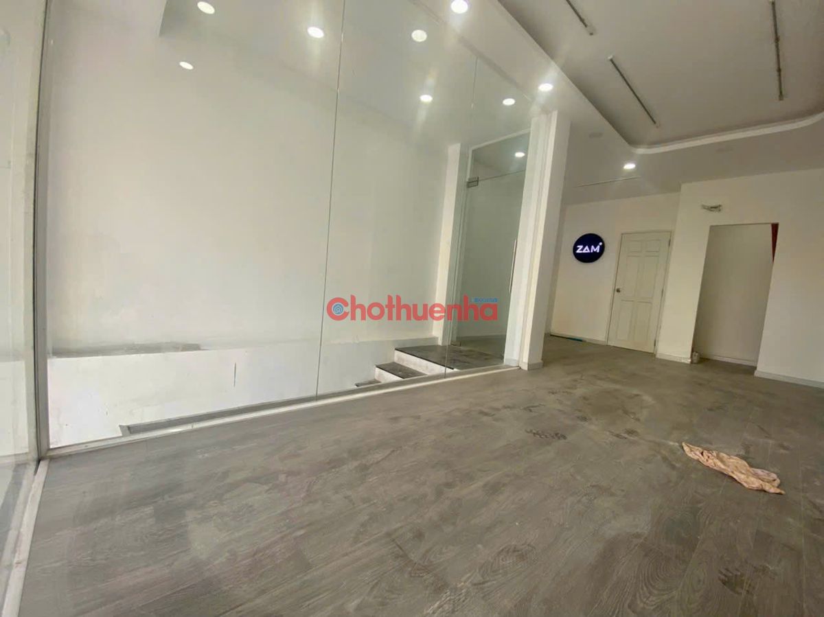CHO THUÊ MẶT BẰNG MẶT TIỀN PHAN XÍCH LONG - LỐI RIÊNG BIỆT