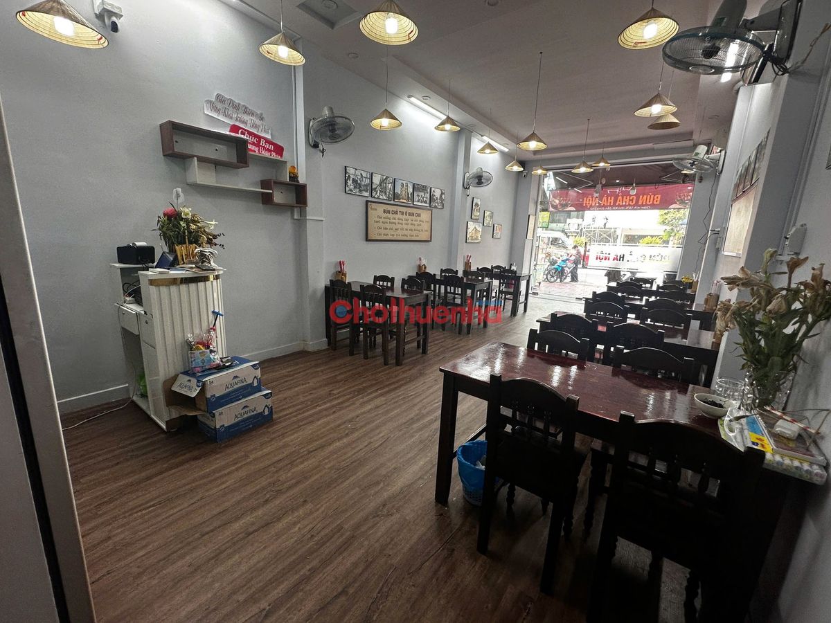 Cho thuê nhà nguyên căn MT Cộng Hòa, Phường 12, Quận Tân Bình (Sang quán bún chả).