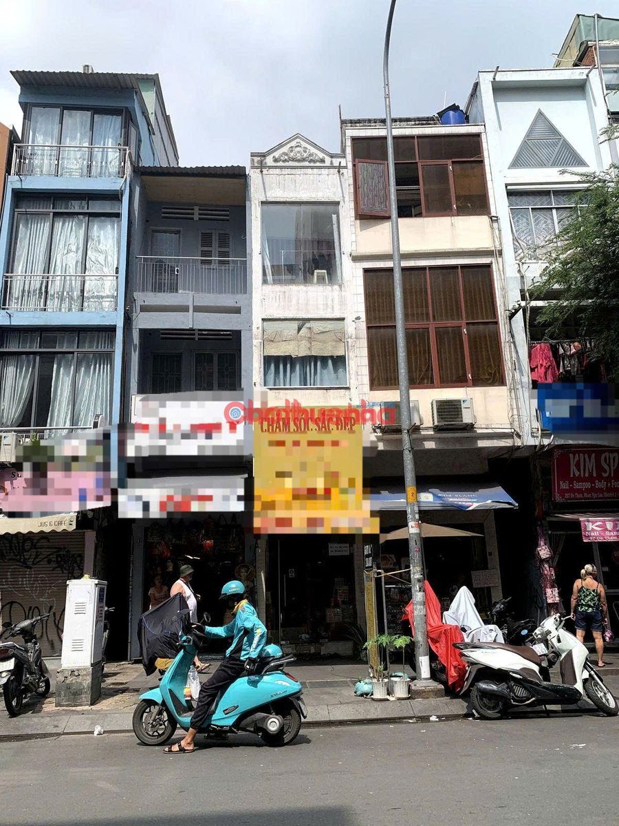 Cho thuê Nhà 130 m2 - Mặt tiền Đề Thám, Phường Phạm Ngũ Lão, Quận 1 - 4 phòng - Chỉ 55 Triệu.