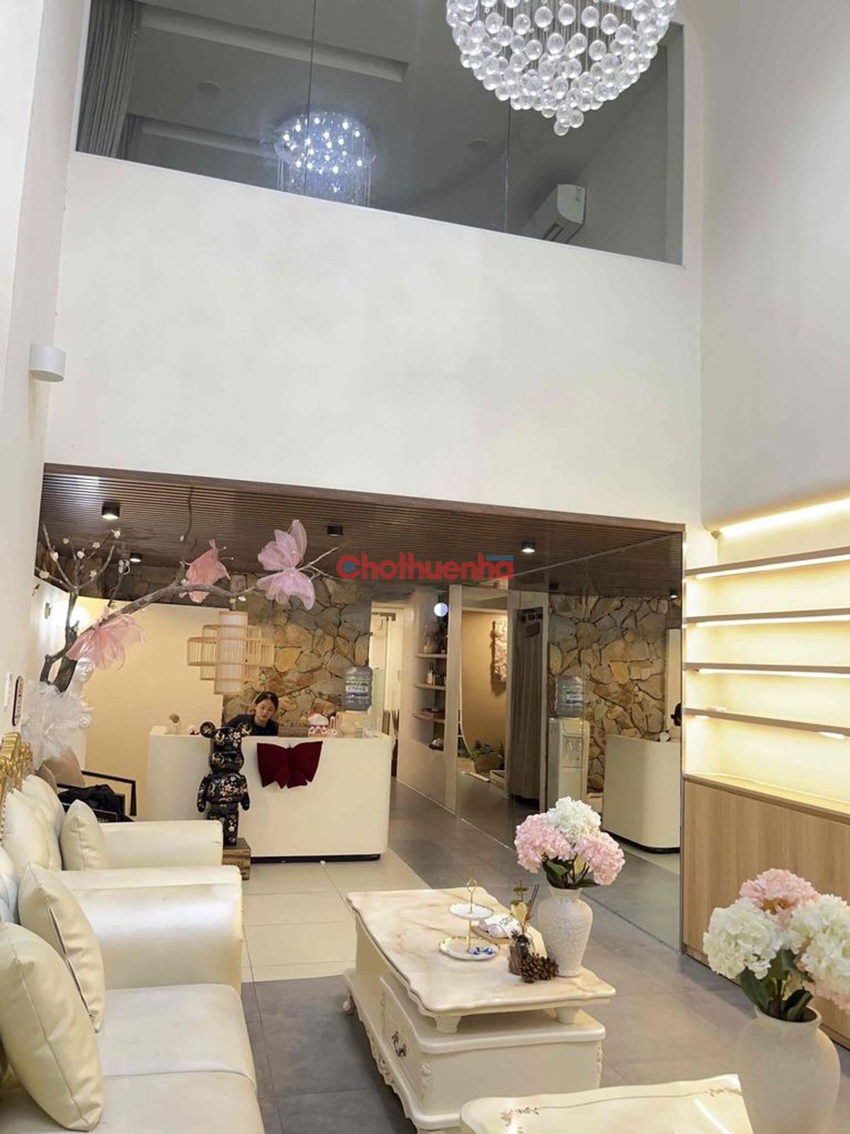 Cho thuê nhà mặt tiền đường Trần Quý Khoách, Tân Định, Quận 1 - 4x20m, 4 Tầng - 38tr