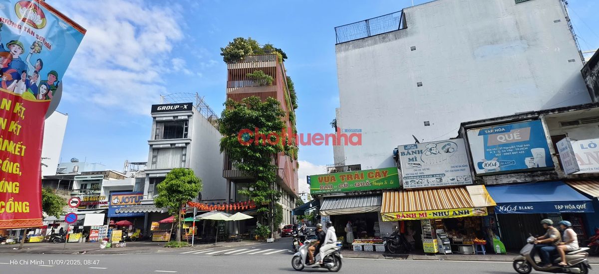 cho thuê nhà mặt bằng xuyên suốt thích hợp kinh doanh nhiều ngành nghề trưng bày sản phẩm