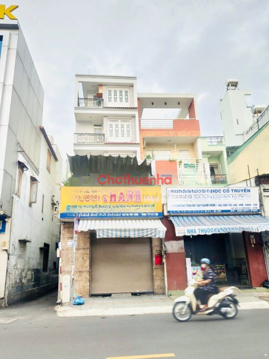 CHO THUÊ NHÀ GÓC 2 MẶT TIỀN ĐƯỜNG 12M TIỆN KINH DOANH KẾ NGÃ TƯ 7 HIỀN