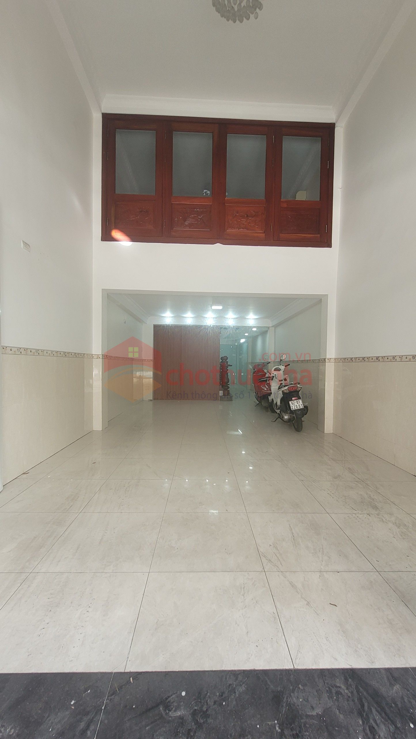 Cho Thuê Nhà 6 Phòng Ngủ Đường Tô Hiến Thành, Phường 13, Quận 10.