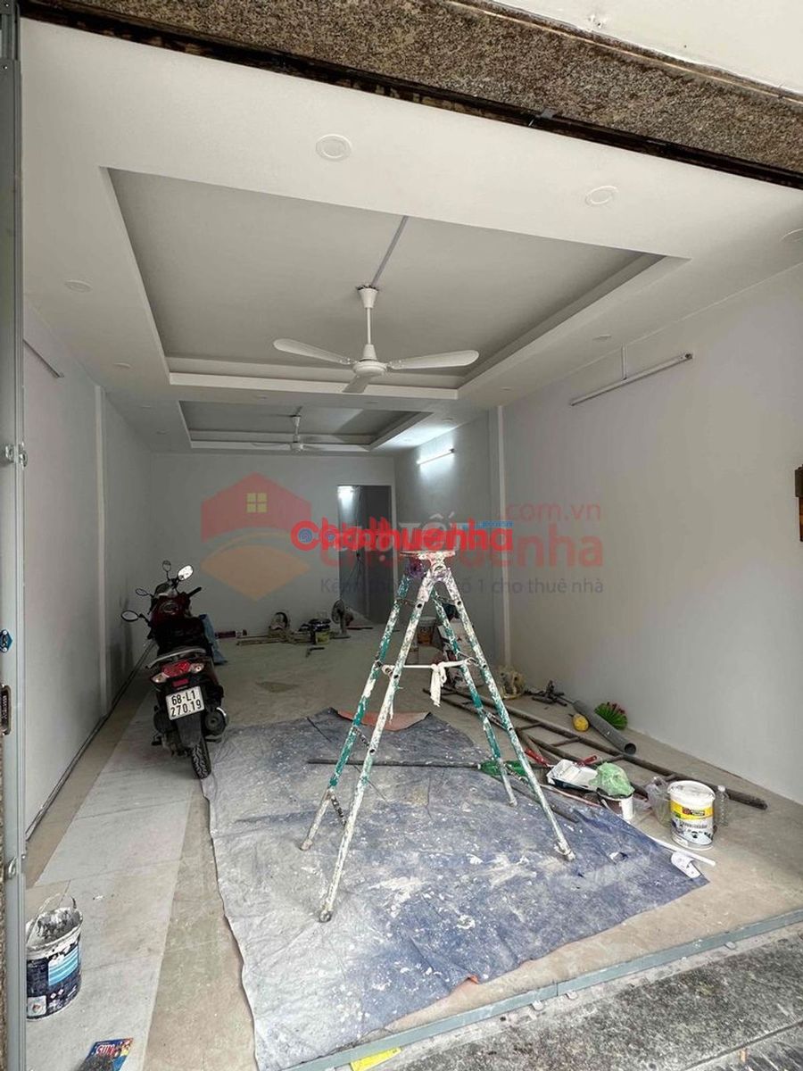 CHO THUÊ NHÀ MT HÙNG VƯƠNG, Q5 