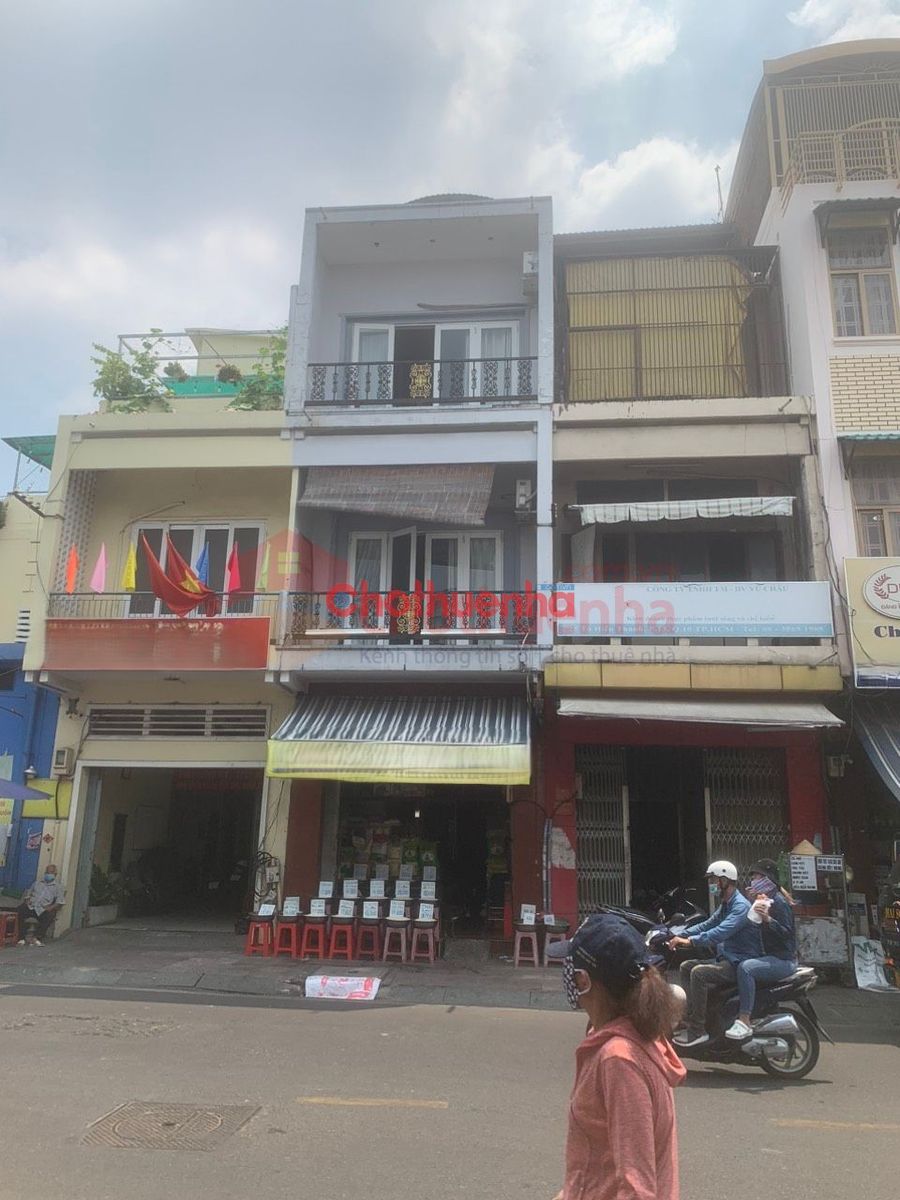 CHO THUÊ NHÀ MẶT TIỀN TÔ HIẾN THÀNH, PHƯỜNG 13, QUẬN 10.