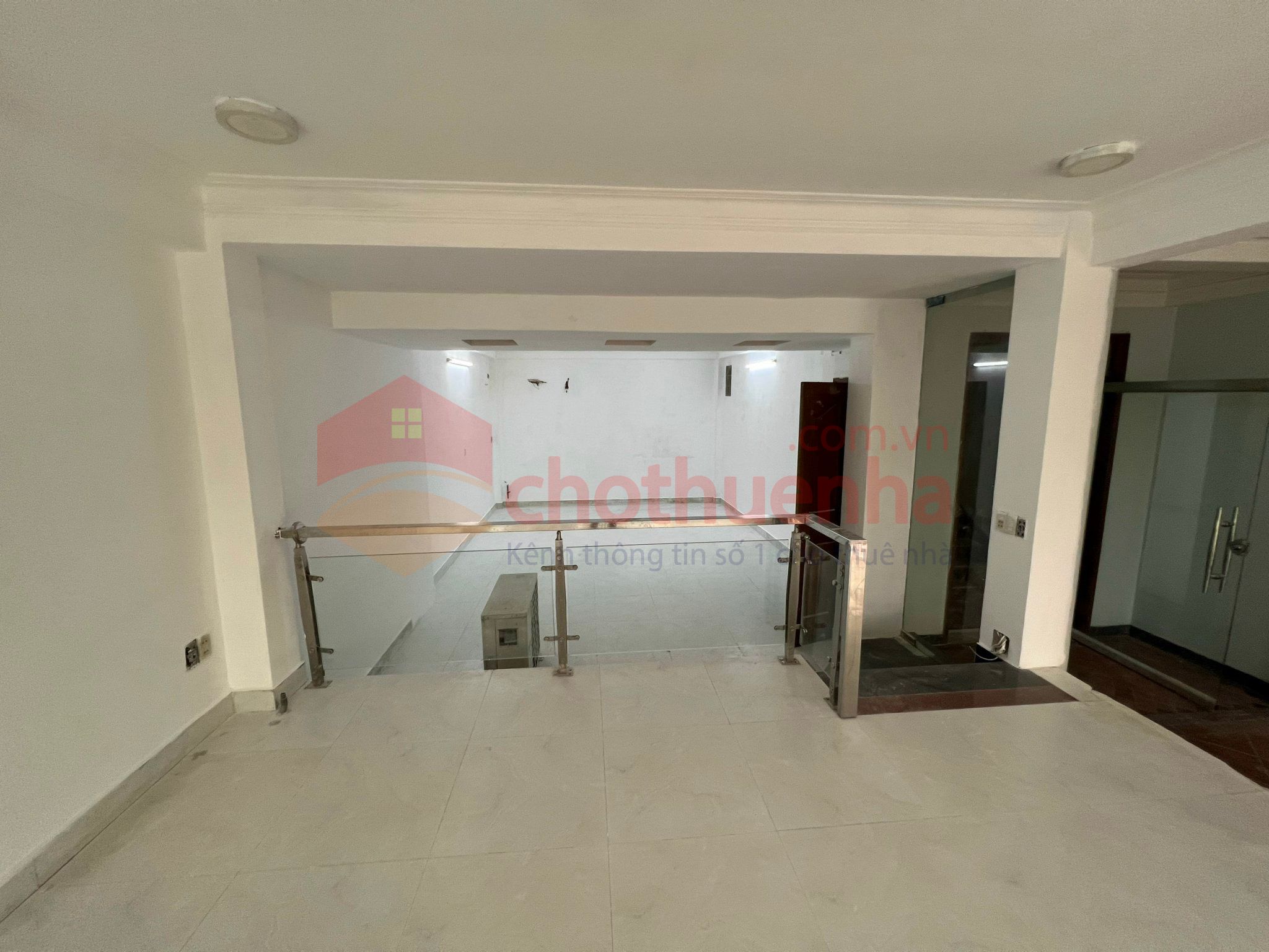 CHO THUÊ MẶT BẰNG NGUYỄN THỊ MINH KHAI, QUẬN 1