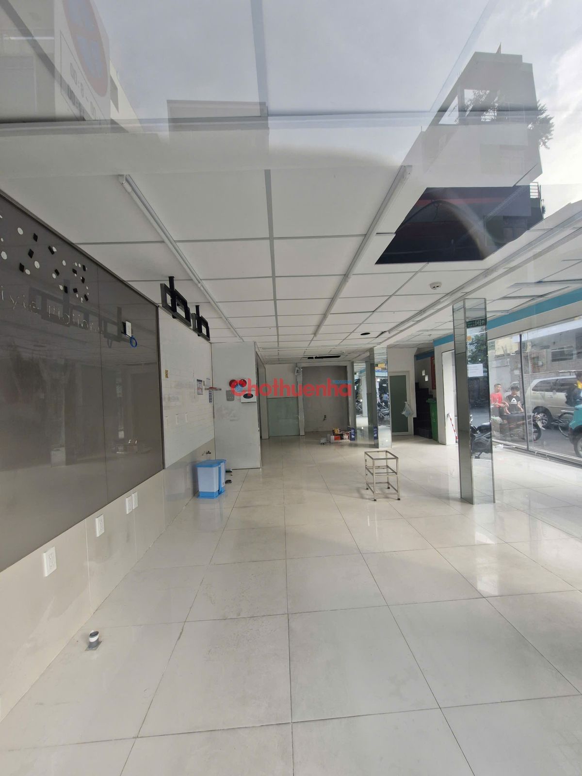 CHo thuê nhà căn góc 2 mặt tiền Đào Duy Từ, đối diện đại học Kinh Tế, Ngang 5m Giá chỉ 4x triệu