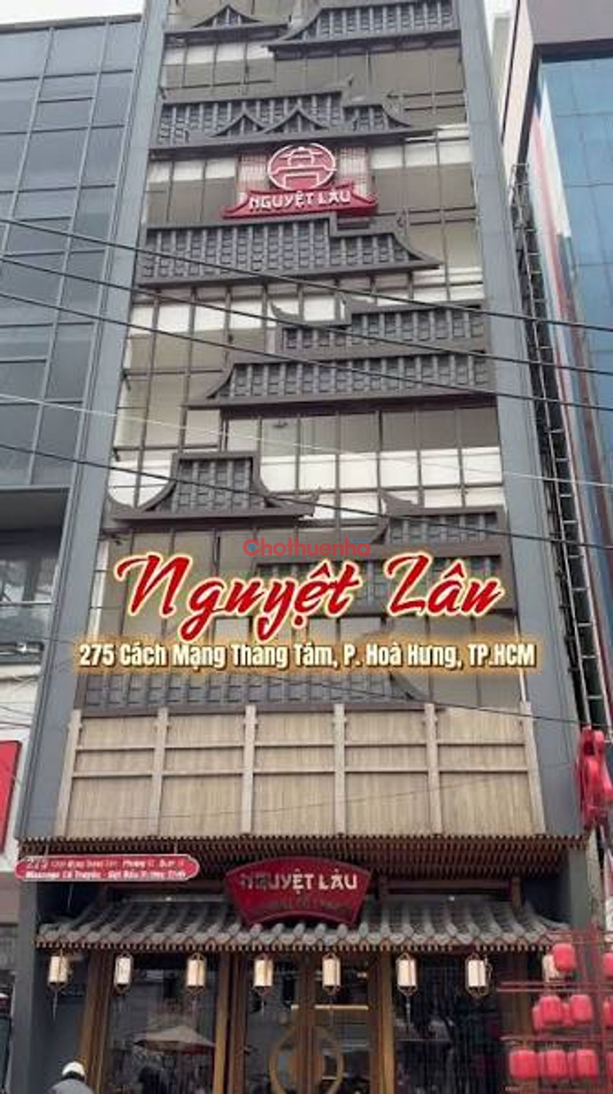 Cho thuê nhà ngay vòng xoay Công Trường Dân Chủ giáp ranh quận 1 - 6 lầu có thang máy