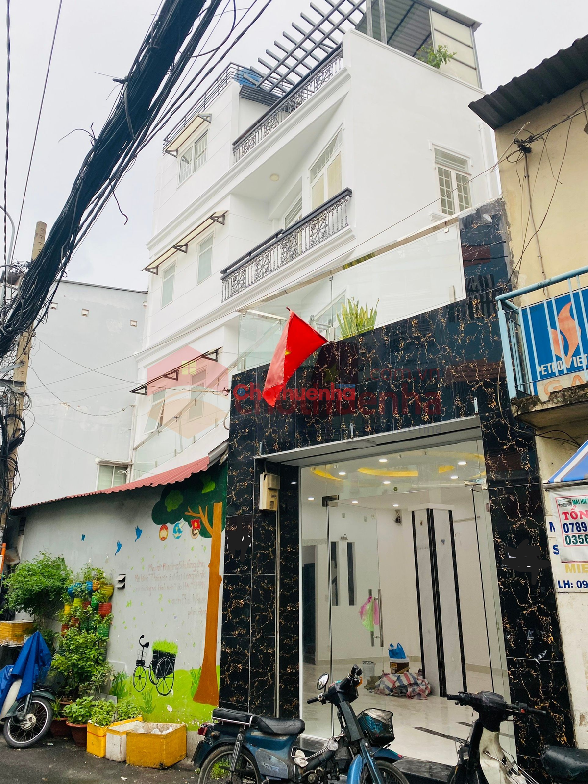 CHO THUÊ NHÀ MẶT TIỀN NGUYỄN THƯỢNG HIỀN, PHÚ NHUẬN - 5 PHÒNG