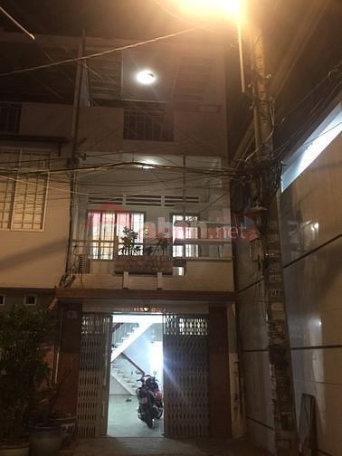 cho thuê nhà xe hơi đường Nơ Trang Long -  ngã tư Phan Văn Trị - Nhà mới