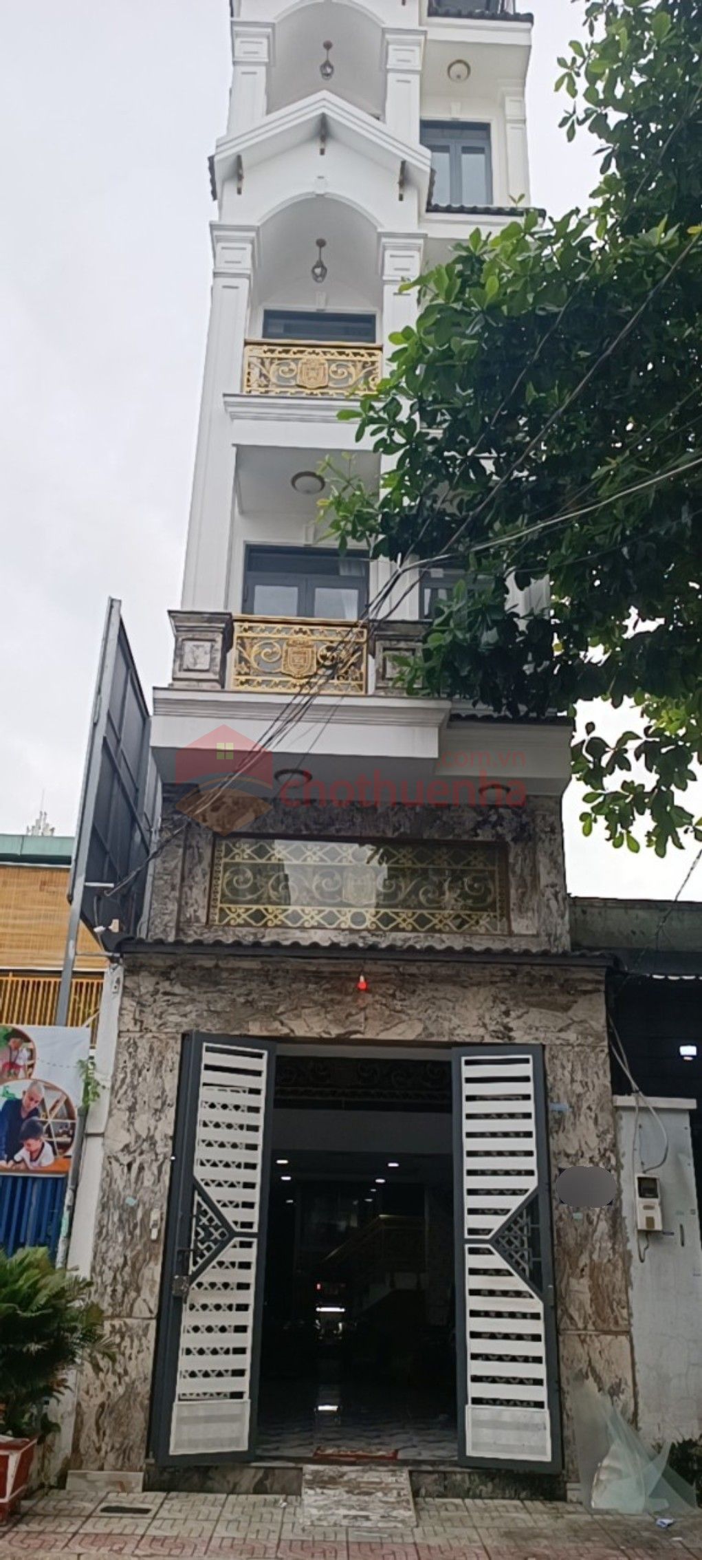 Mặt tiền đường 8m Phường Phú Thọ Hoà Quận Tân Phú , Nhà mới nội thất cao cấp, Thang máy