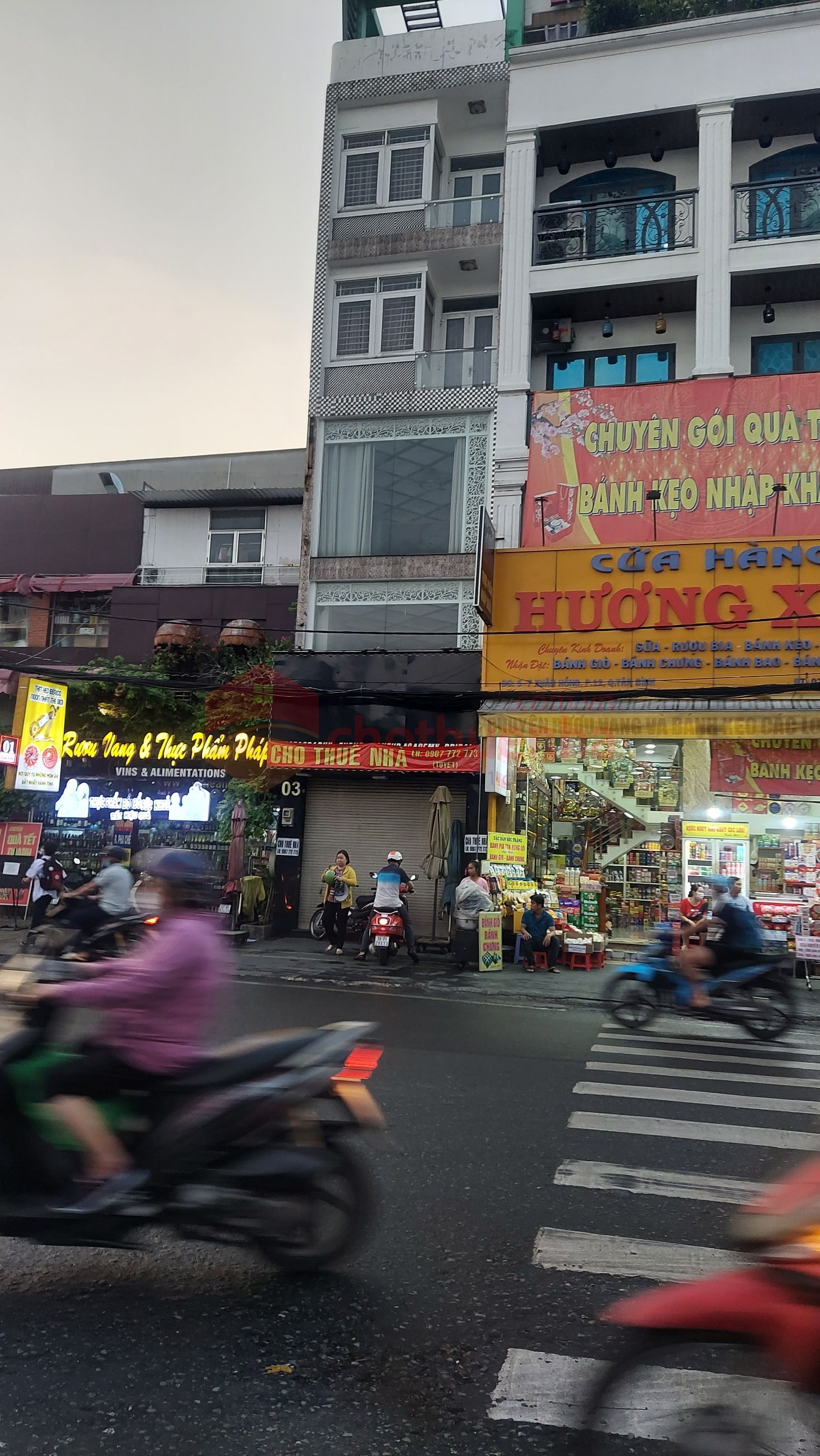 Cho thuê nhà mặt tiền ngay đường Xuân Hồng, Phường 4, Quận Tân Bình  