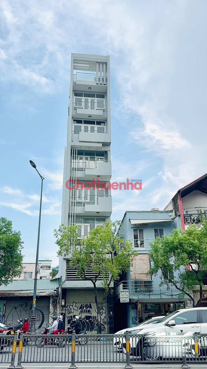 CHO THUÊ NHÀ ĐƯỜNG NAM KỲ KHỞI NGHĨA (810M2) - CÓ THANG MÁY, QUẬN 3