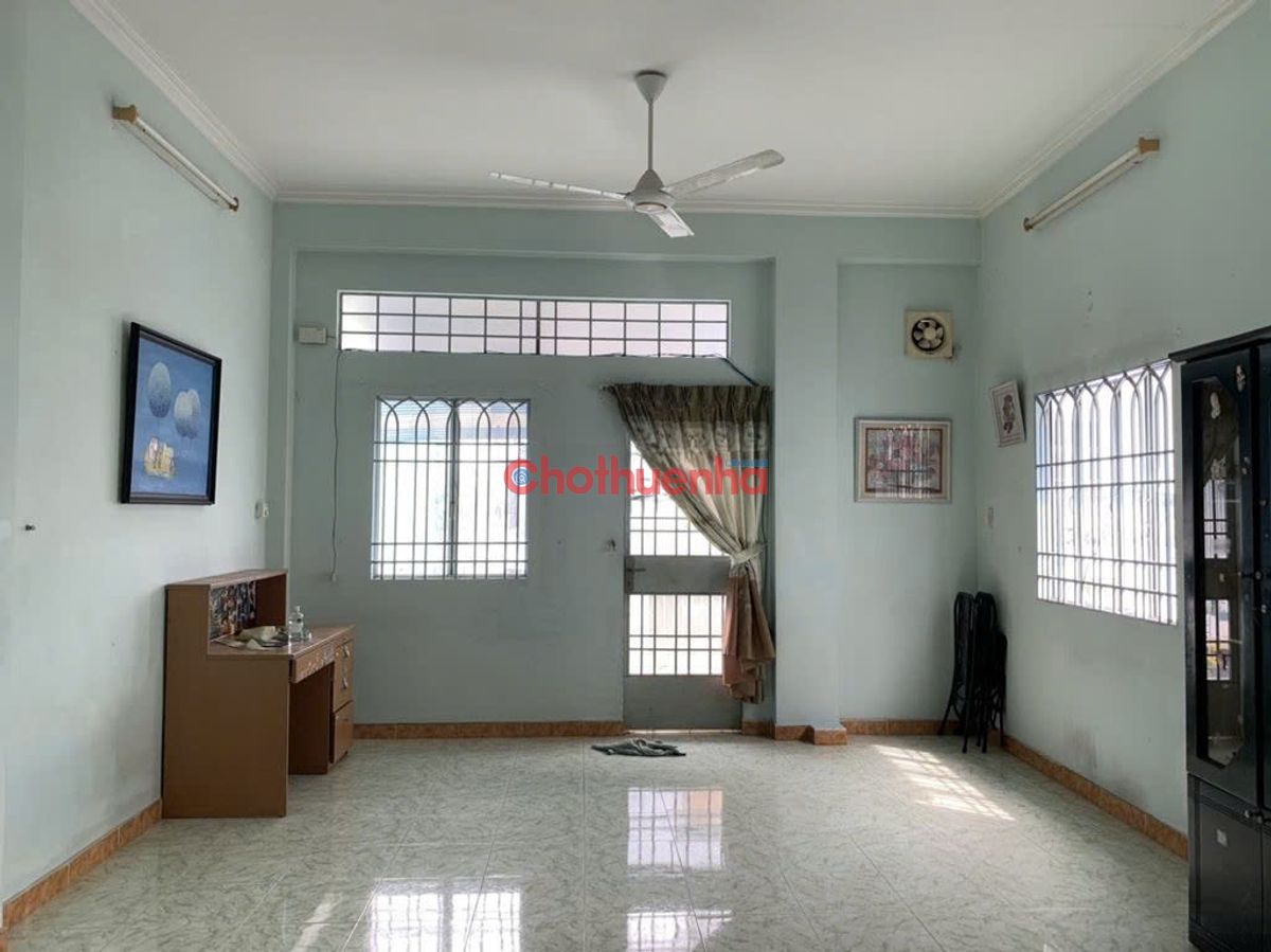 Cho thuê nhà hẻm xe hơi đường Nhật Tảo, Phường 8, Quận 10 - Trệt, 2 lầu