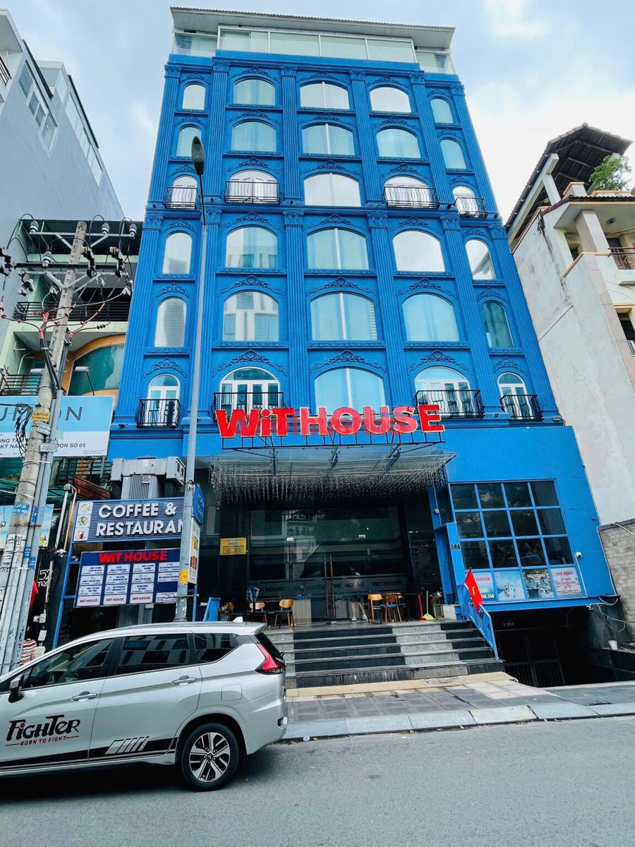 CHO THUÊ TÒA VĂN PHÒNG - KHÁCH SẠN 48PN - MT TRƯƠNG QUỐC DUNG SÁT SÂN BAY