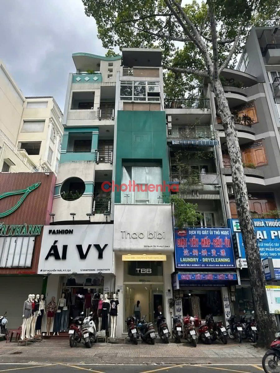 Cho thuê nhà mặt tiền đường Nguyễn Trãi, Q5, 3.2x15m, gồm trệt 5 lầu