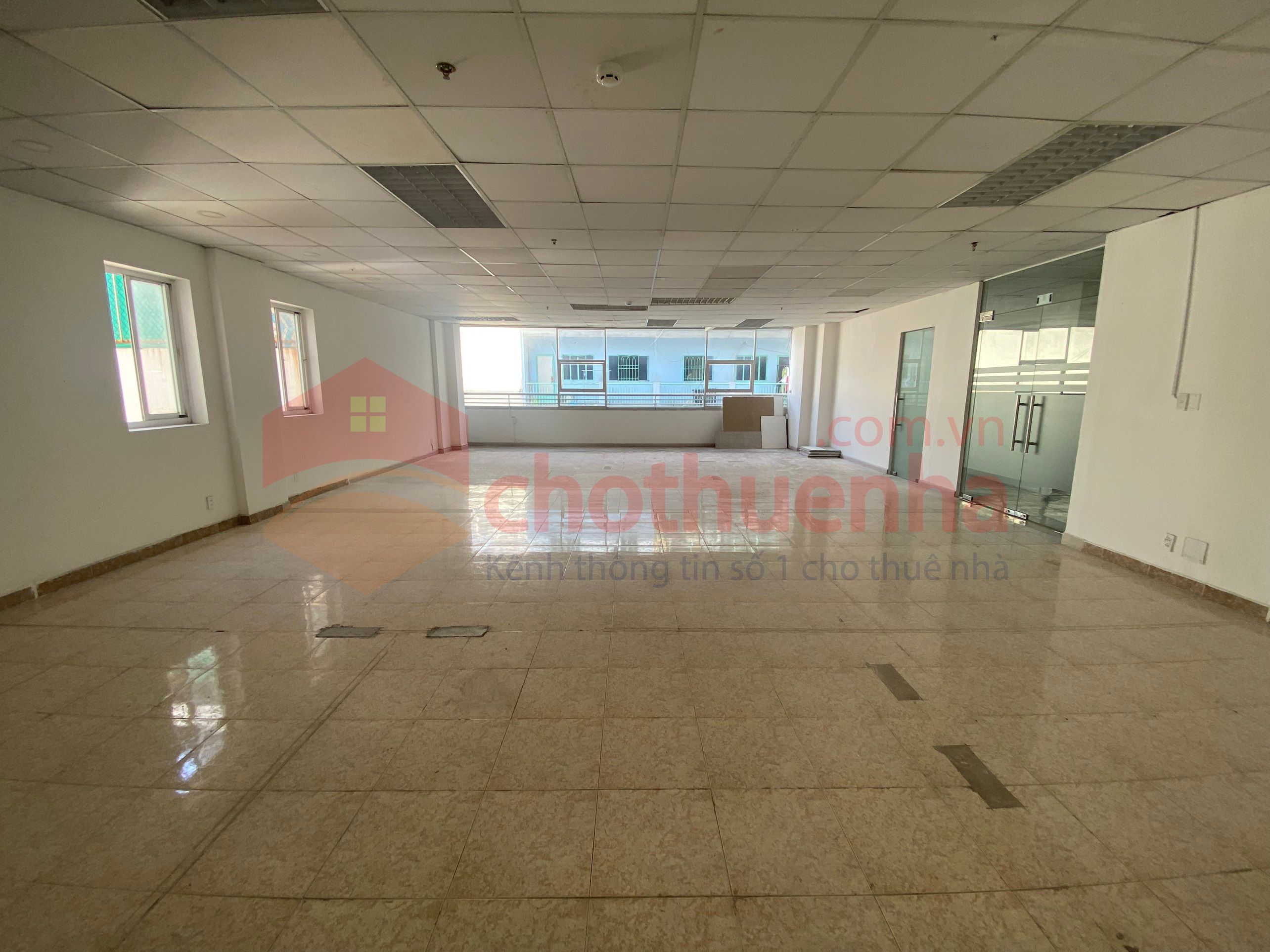 Cho thuê toà nhà văn phòng Gần Ngã Sáu Nguyễn Tri Phương 