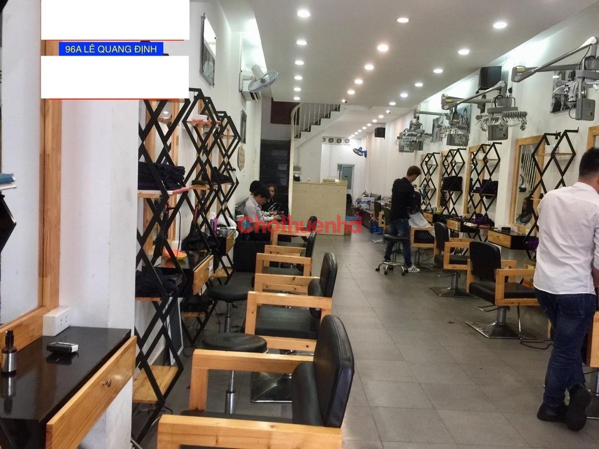 Cho thuê nhà mặt tiền đường Lê Quang Định. DT 4 x 25m, trệt, 3 lầu