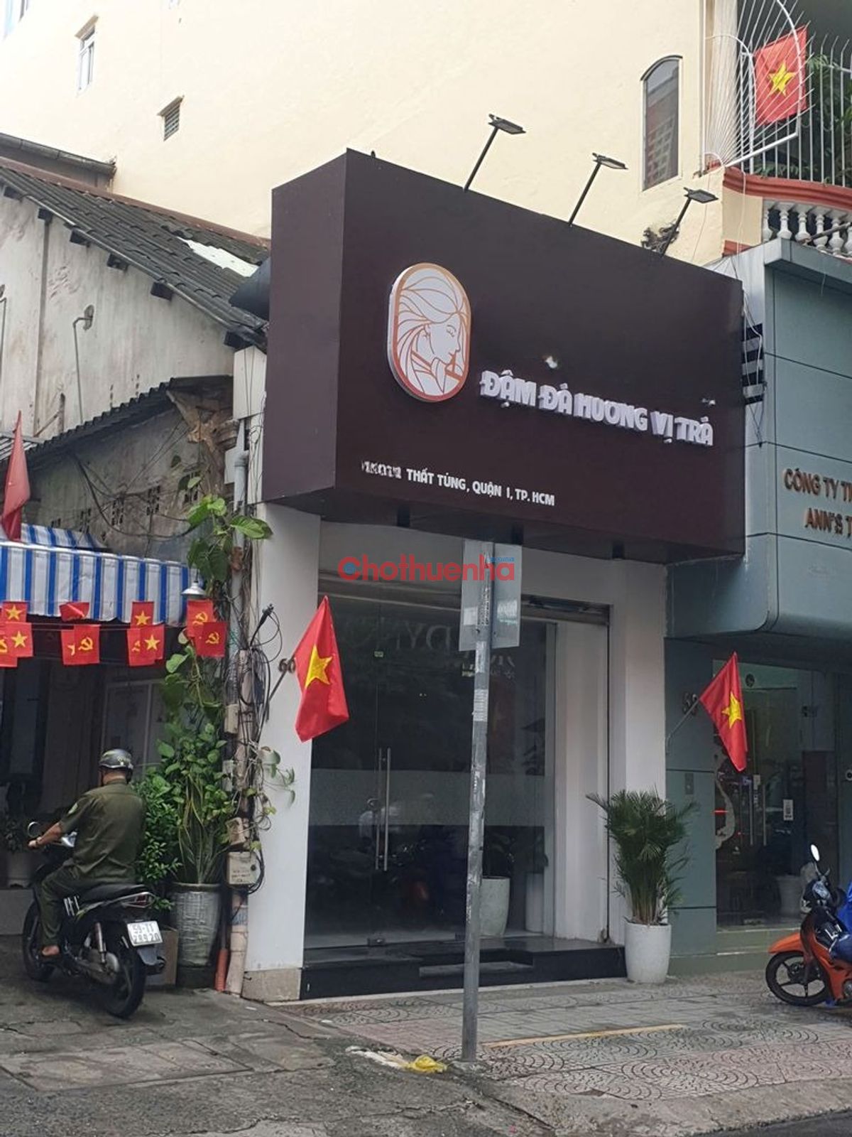 Cho thuê nhà mặt tiền đường Tôn Thất Tùng, Phường Bến Thành, Quận 1 