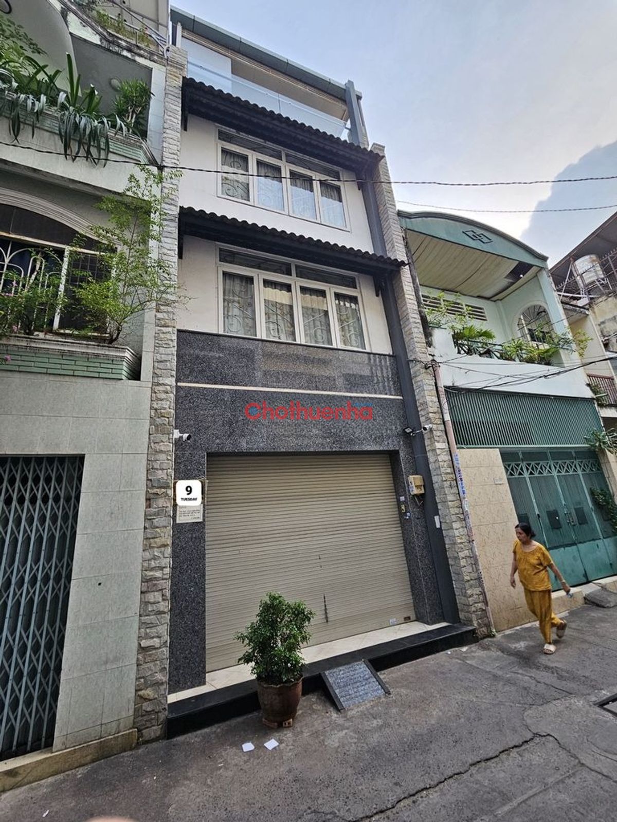 Cho thuê nhà nguyên căn Lê Văn Sỹ - nhà mới đẹp - khu sầm uất Quận 3