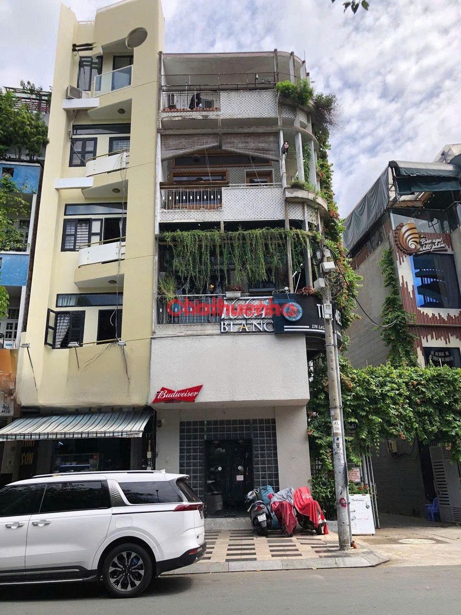 Cho thuê NHÀ LẦU MẶT PHỐ Q1 140m2 -  Chỉ 45 Triệu.