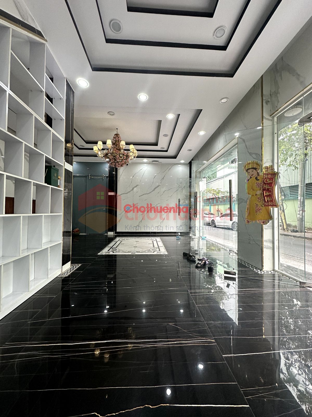 Cho thuê nhà mặt tiền đường ô tô đường Tô Hiến Thành, trệt, 4 lầu, 4 phòng lớn