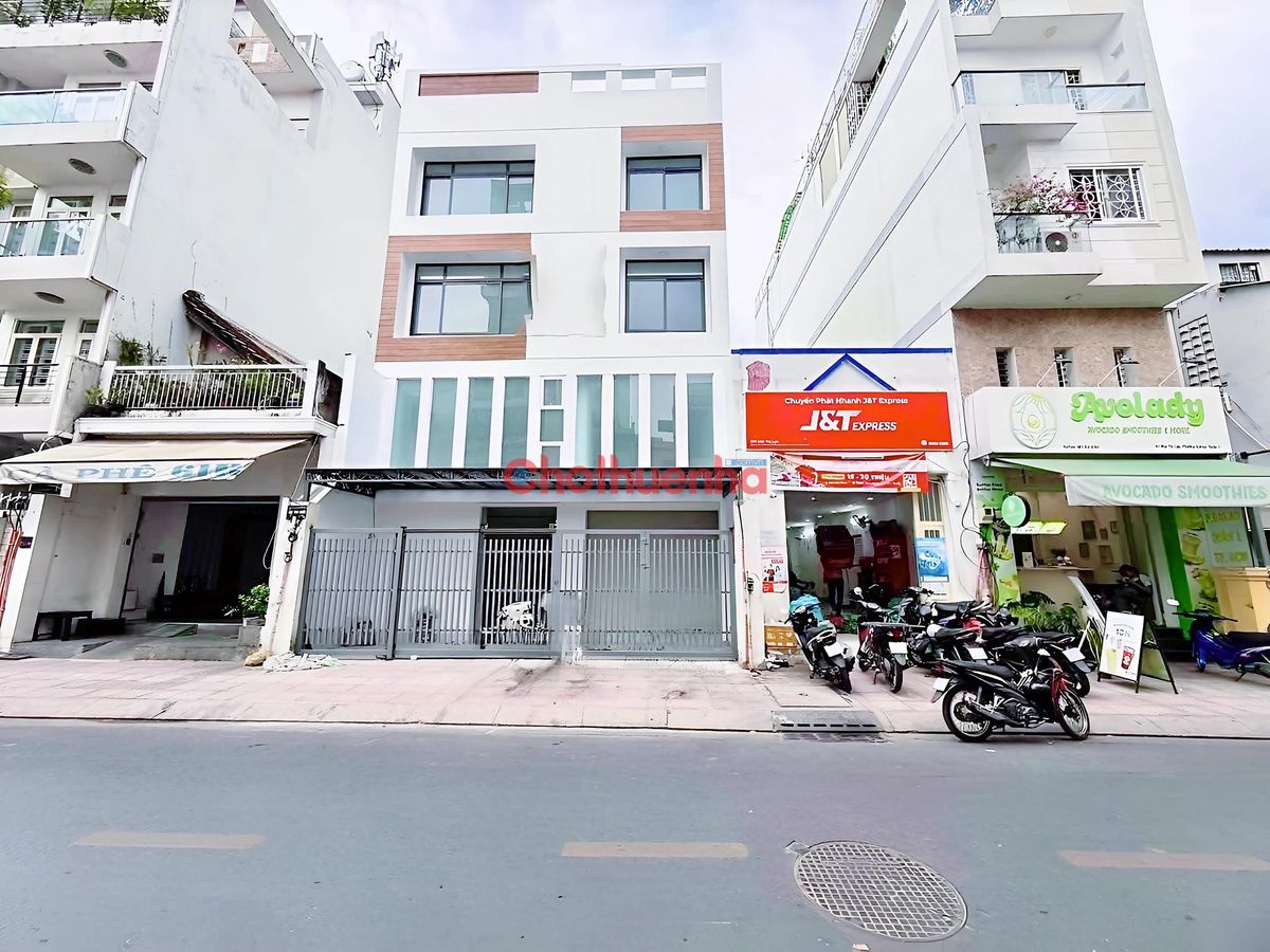 Cho thuê nhà mặt tiền đường Mai Thị Lựu, Quận 1. ngang 8 dài 19m, 1 trệt 3 lầu nhà trống suốt