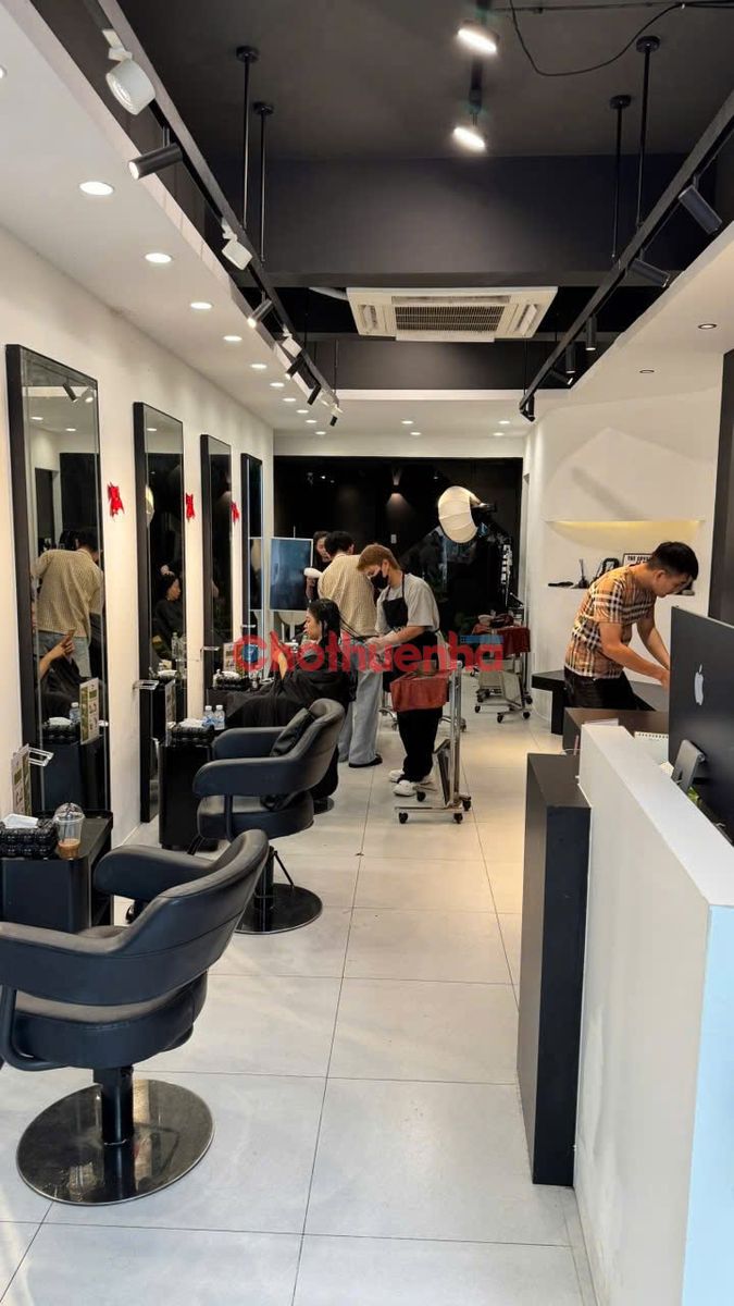 CHO THUÊ NHÀ NGUYÊN CĂN MẶT TIỀN SƯ VẠN HẠNH, QUẬN 10 - DIỆN TÍCH 4X20M