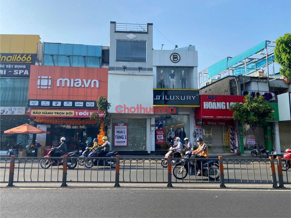 Cho thuê nhà mặt tiền đường Quang Trung, Phường 10, Quận Gò Vấp. Nhà mới - trống suốt - kinh doanh đa ngành nghề