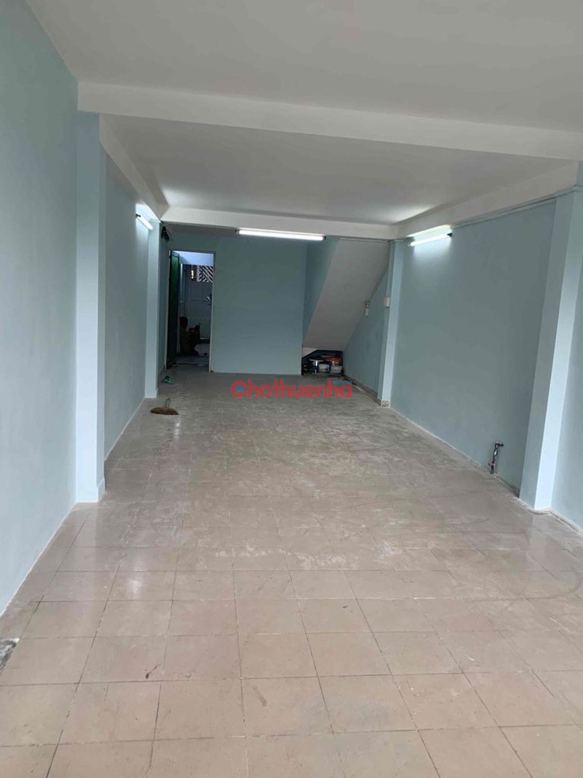 Cho Thuê Nhà Mặt Tiền Ngay Sân Bay Tân Sơn Nhất - Thích Hợp làm Phòng Vé 