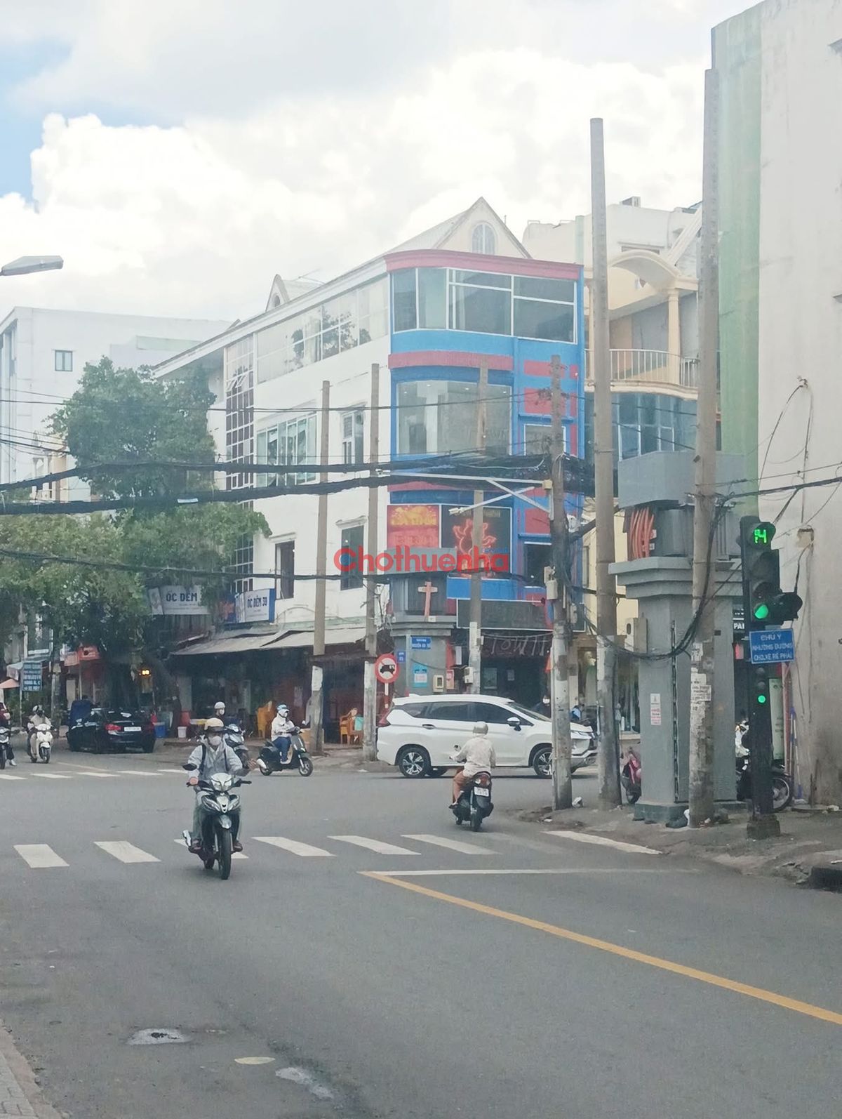 CHO THUÊ NHÀ 2 MẶT TIỀN NGUYỄN GIA TRÍ BÌNH THẠNH, 1 TRỆT 3 LẦU, GIÁ 150 TRIỆU