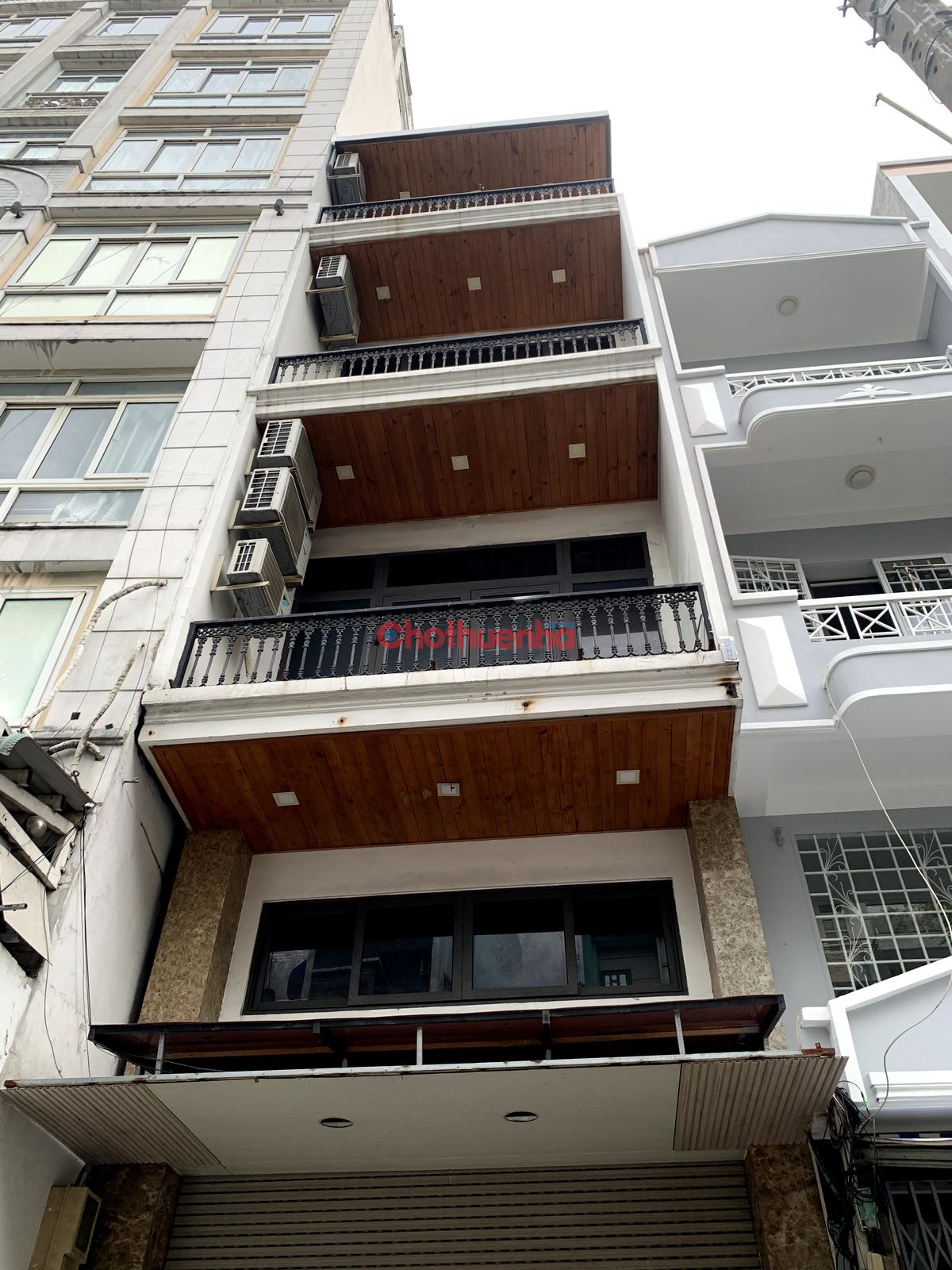 Cho thuê nhà mặt tiền nguyên căn - có thang máy - Trần Nhân Tôn - kinh doanh được nhiều ngành nghề